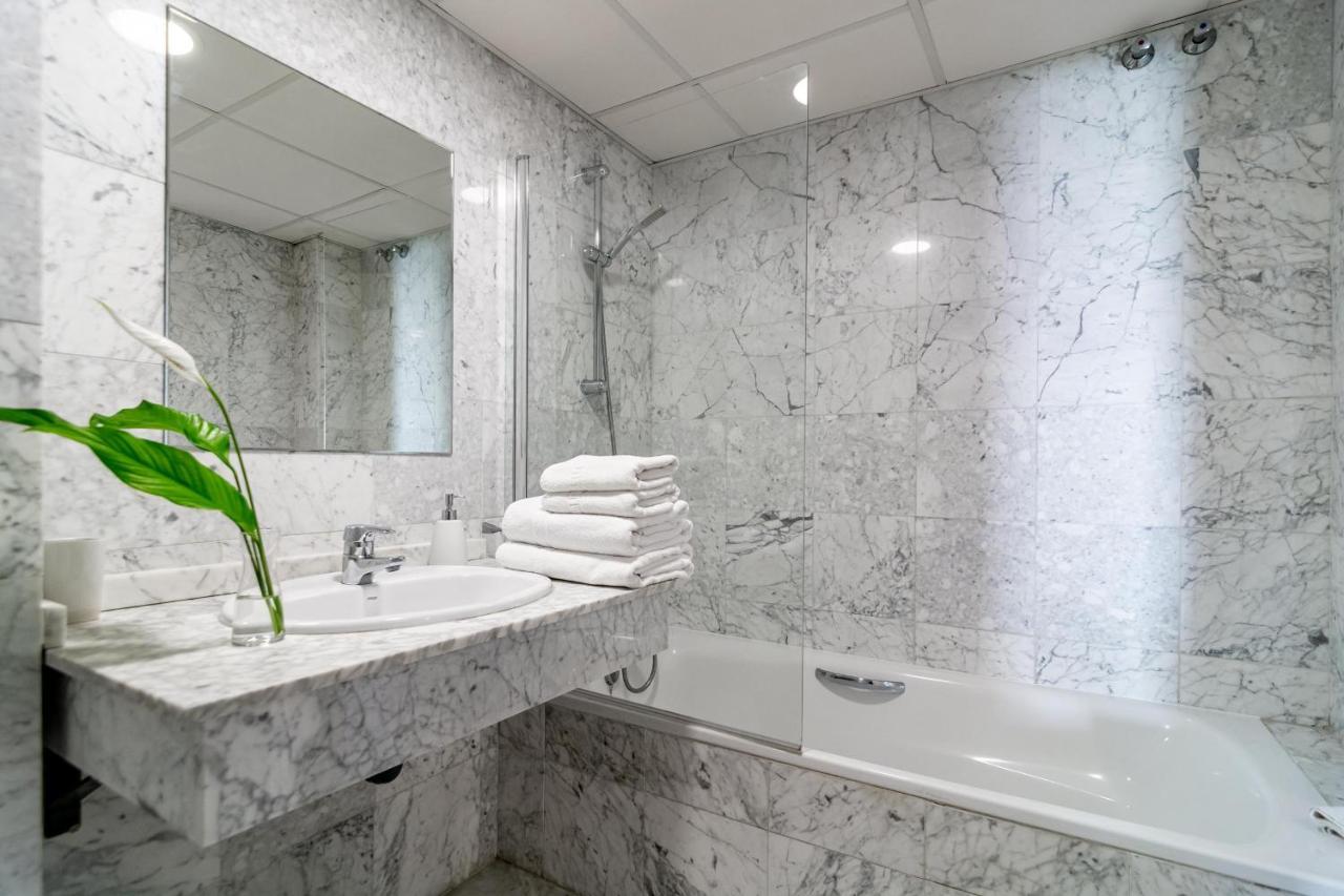 Pr45- Beach Front Apartment Puerto Banus Marbella Ngoại thất bức ảnh