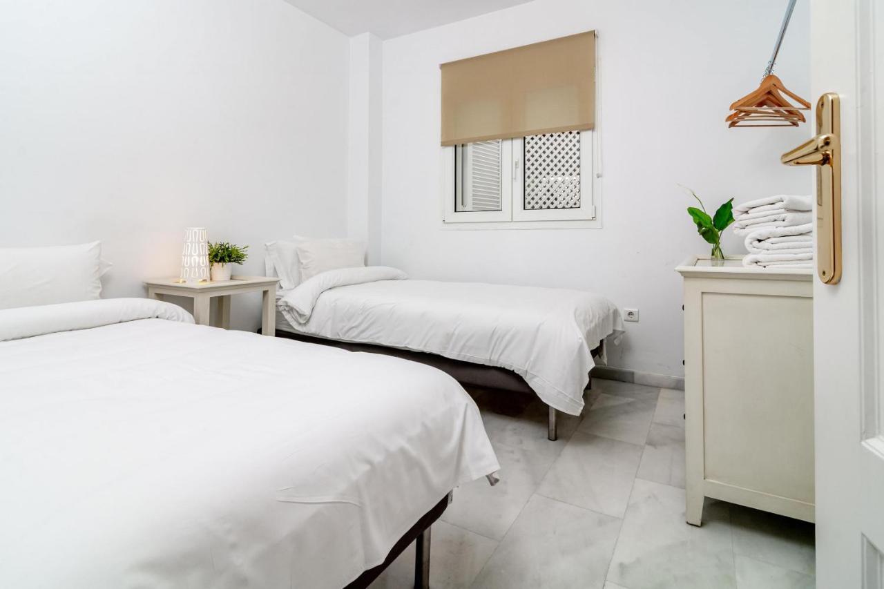 Pr45- Beach Front Apartment Puerto Banus Marbella Ngoại thất bức ảnh